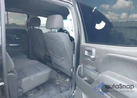 2018 Chevrolet Silverado 1500 1Lt из США, поврежденный, VIN 3GCPCREC9JG373628